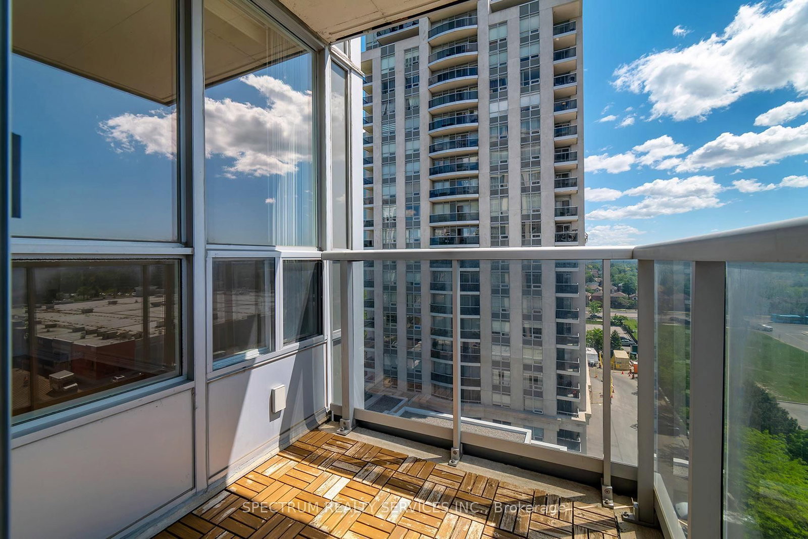 15 North Park Road • #904 • Vaughan, ON photo 20