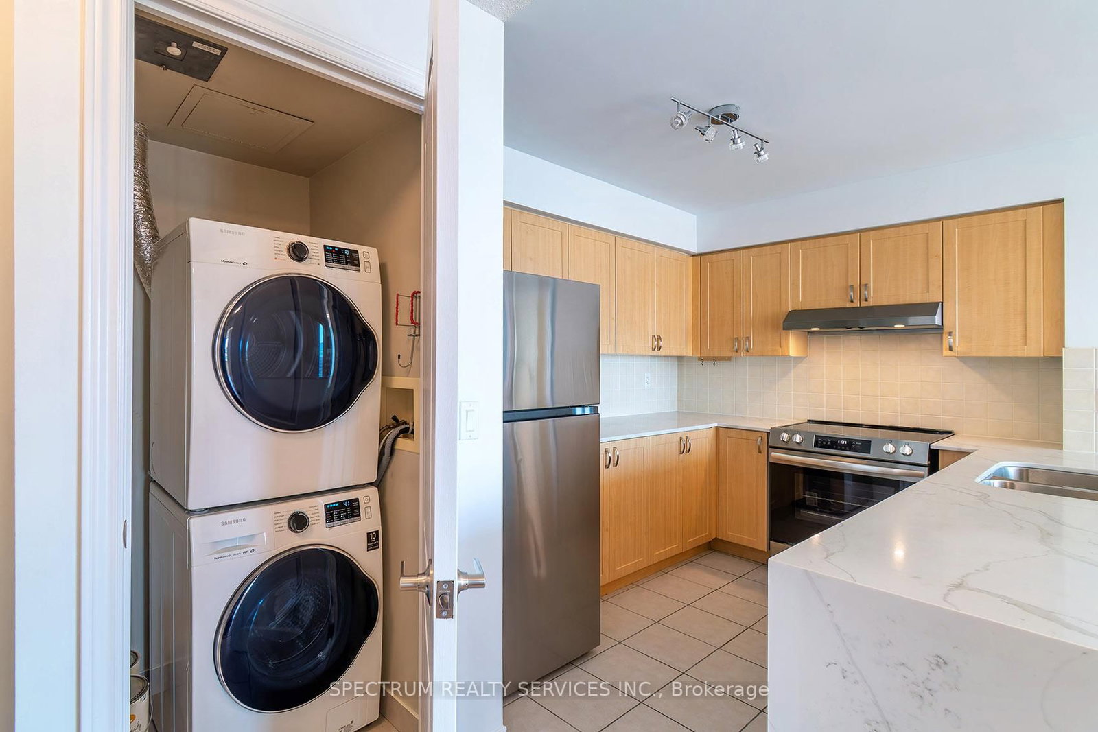 15 North Park Road • #904 • Vaughan, ON photo 39