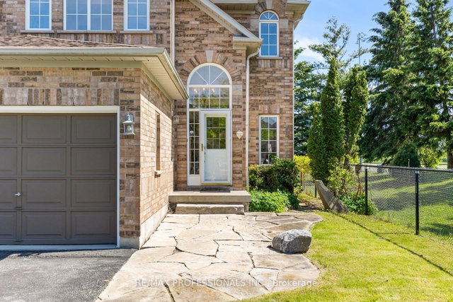 106 Hollybush Drive