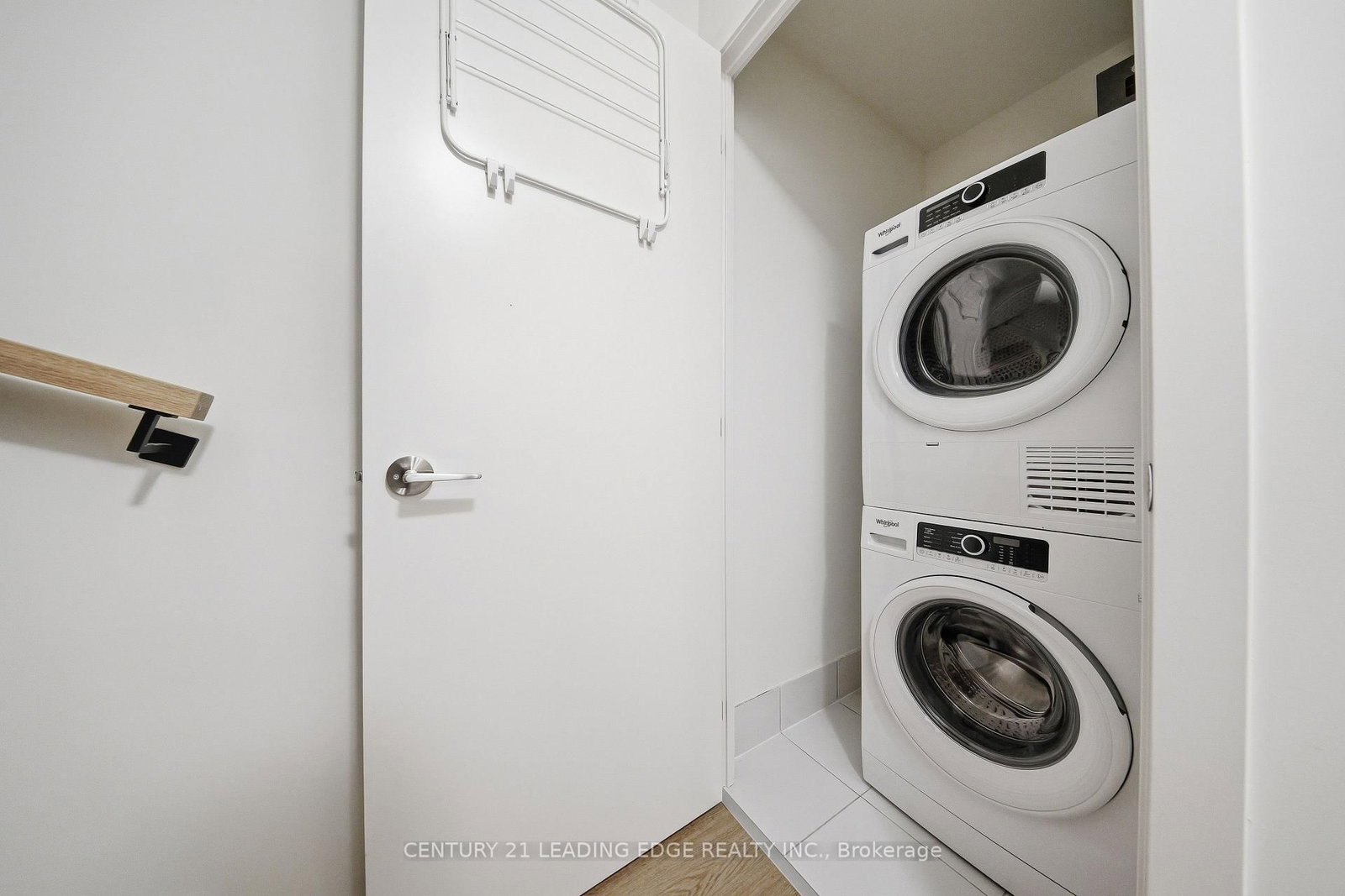 2 Steckley House Ln Lane • #909 • Richmond Hill, ON photo 31