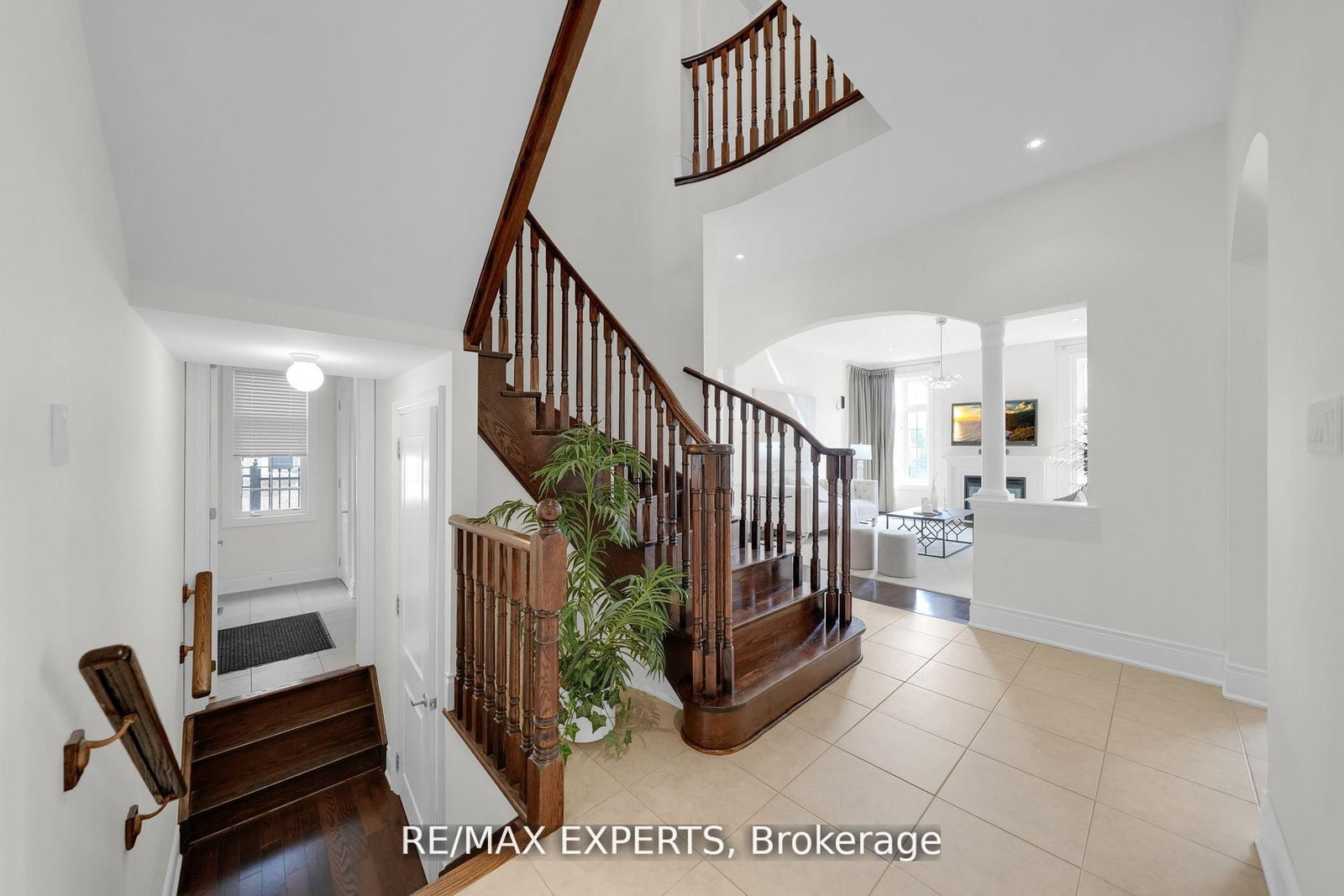 134 Orleans Circle • Vaughan, ON photo 14
