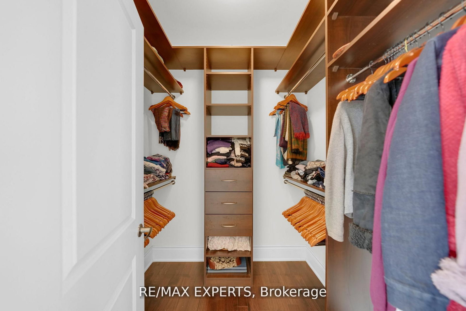 134 Orleans Circle • Vaughan, ON photo 37