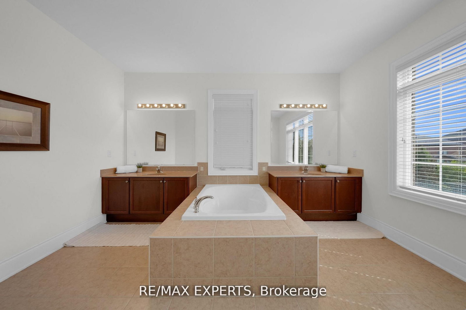 134 Orleans Circle • Vaughan, ON photo 38