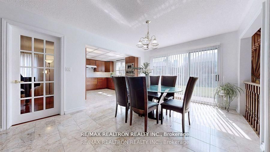 72 Spanhouse Crescent • Markham, ON photo 12
