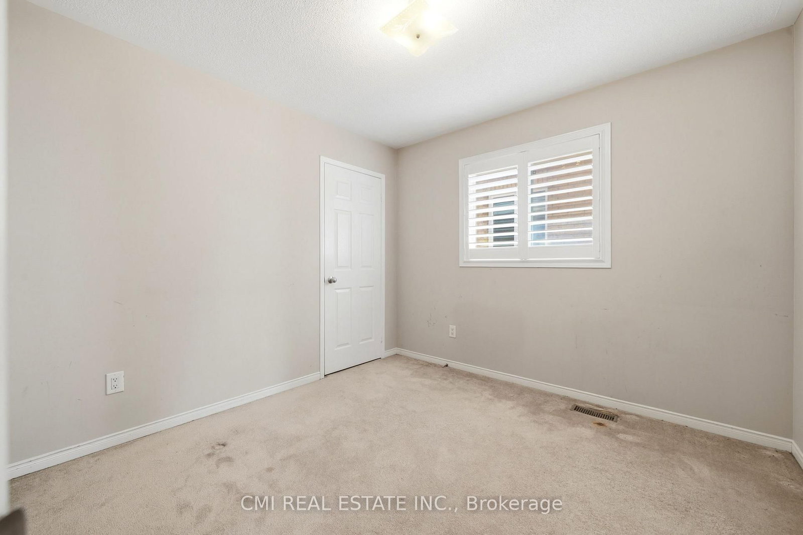82 Gwillimbury Drive • Bradford West Gwillimbury, ON photo 21