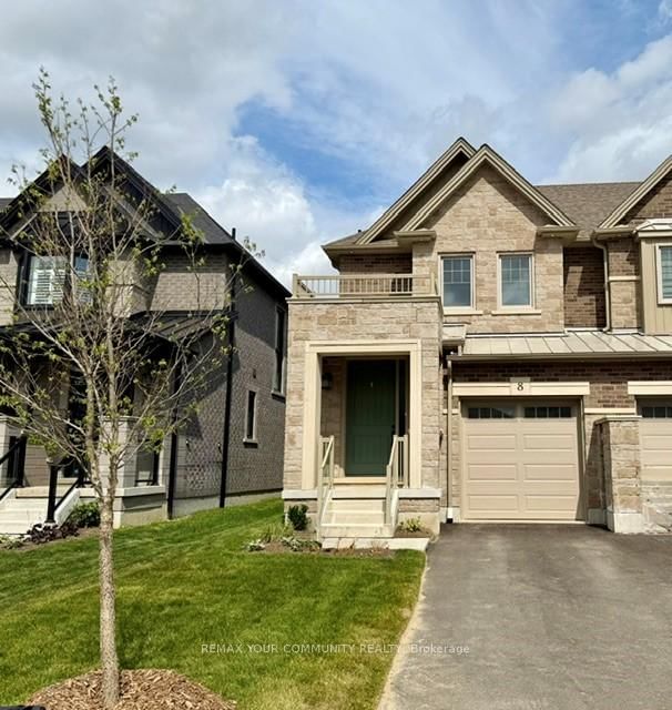 home for lease on 8 Kiernan Crescent N
