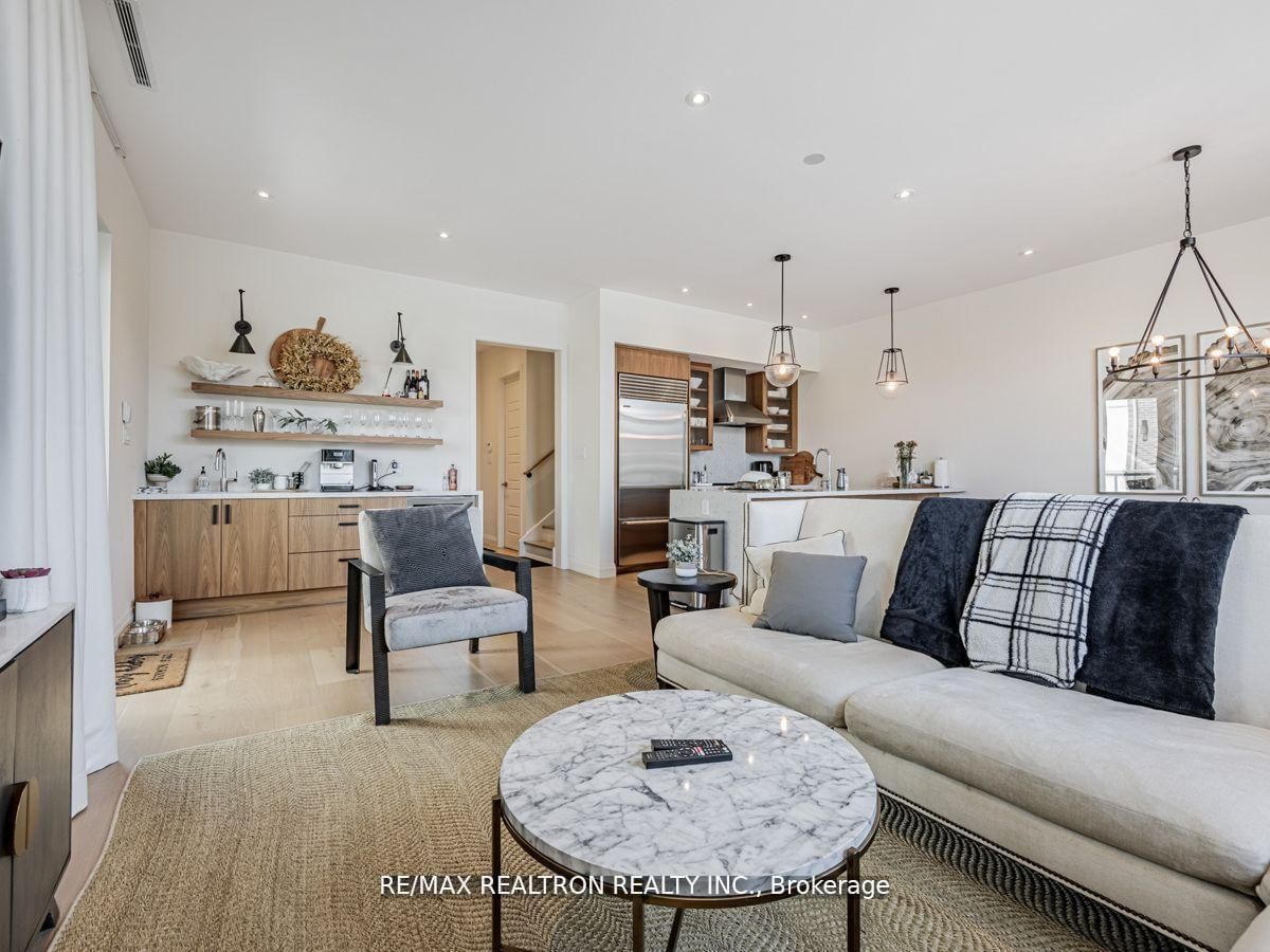 3657 Ferretti Court • Innisfil, ON photo 9