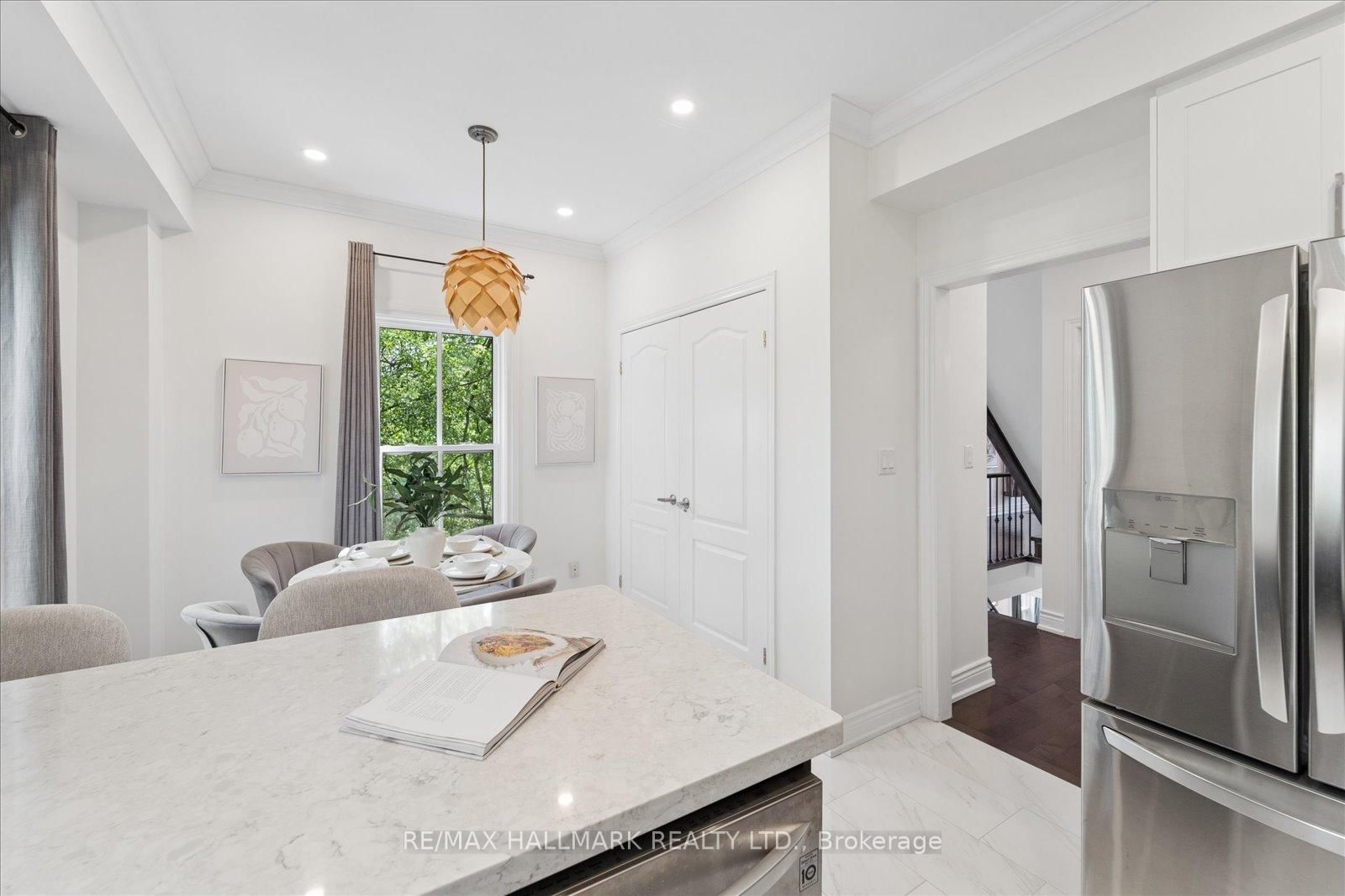 13 E J Lennox Way • Markham, ON photo 25