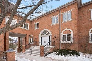 335 Renfrew Drive