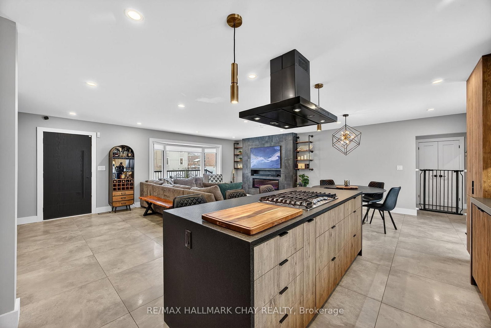 1386 Gilford Road • Innisfil, ON photo 12