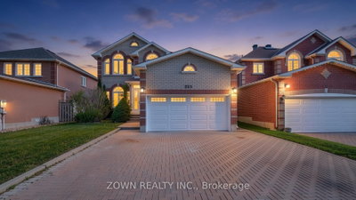 7-bed Detached House · 235 Highglen Ave