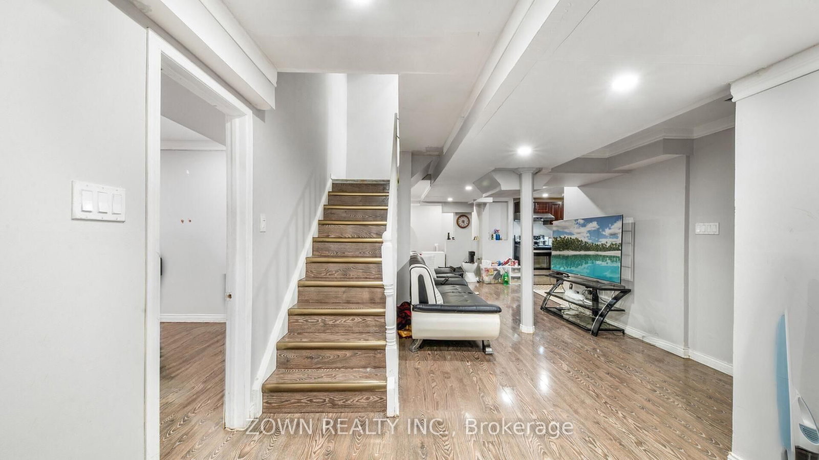 235 Highglen Avenue • Markham, ON photo 39