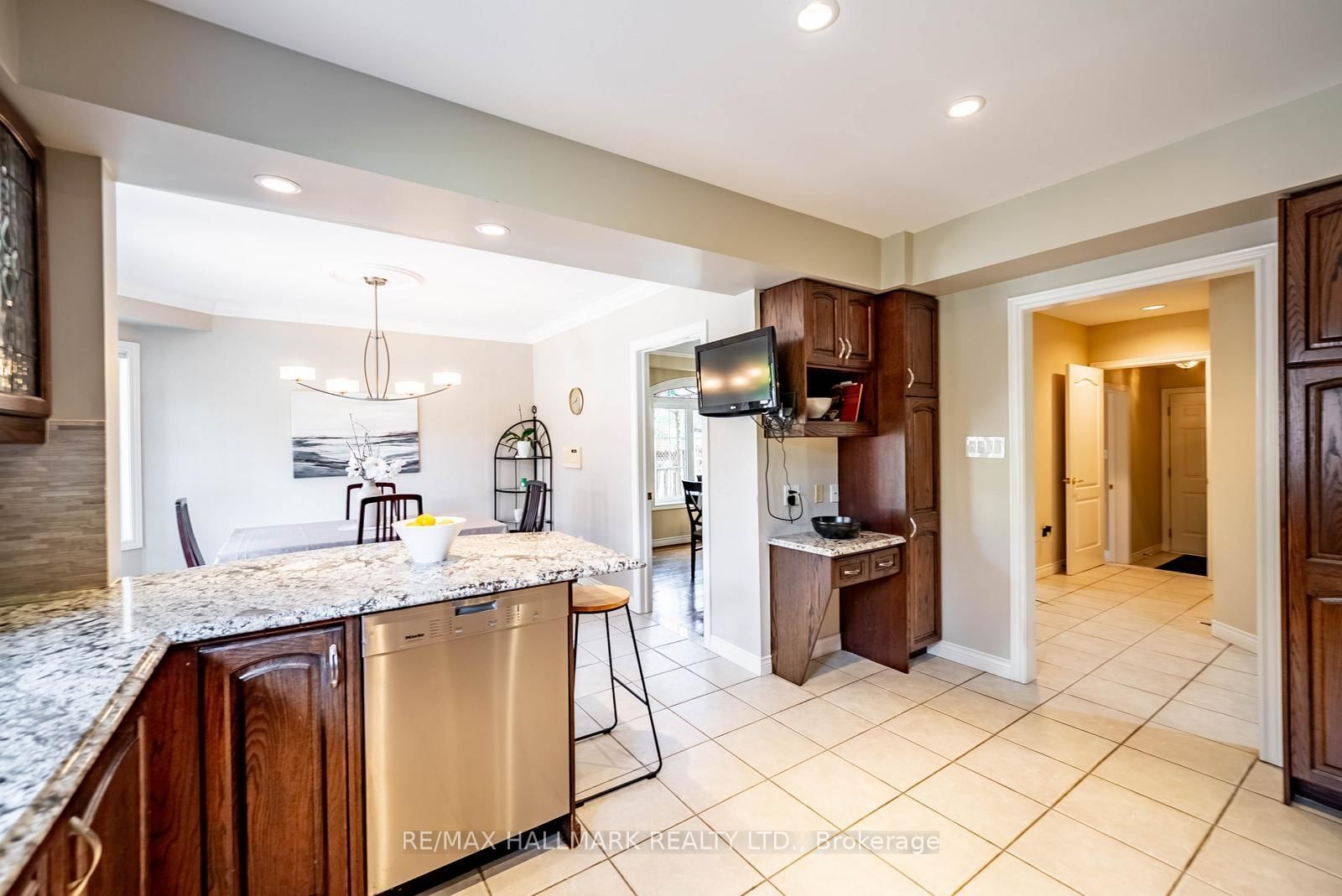 160 Park Drive • Whitchurch-Stouffville, ON photo 17