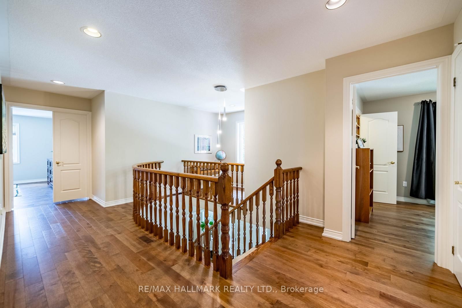 160 Park Drive • Whitchurch-Stouffville, ON photo 24