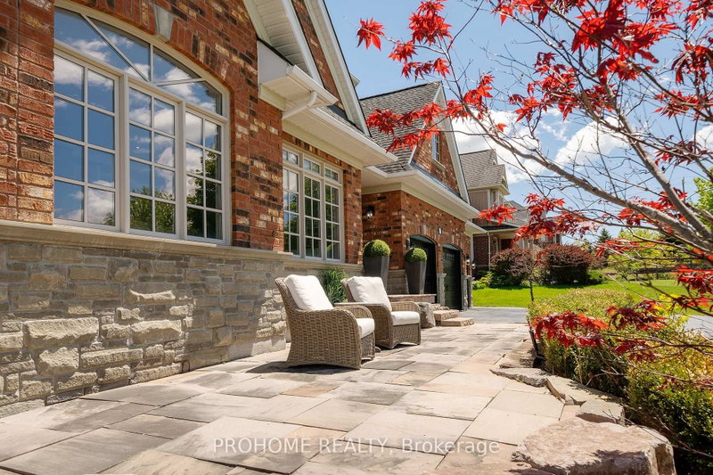 17 Fountainview Lane