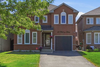Detached House in East Woodbridge