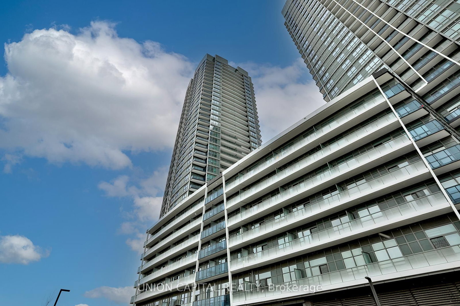 30 Upper Mall Way • #1002 • Vaughan, ON photo 25