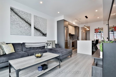 30 Upper Mall Way • #1002 • Vaughan, ON photo 9