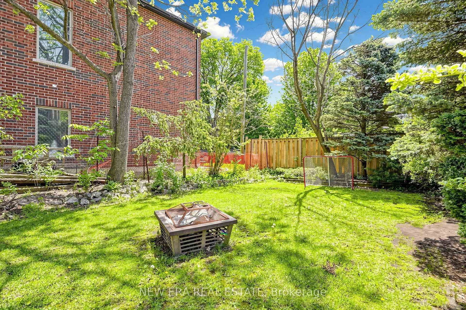 197 Lucas Street • Richmond Hill, ON photo 42
