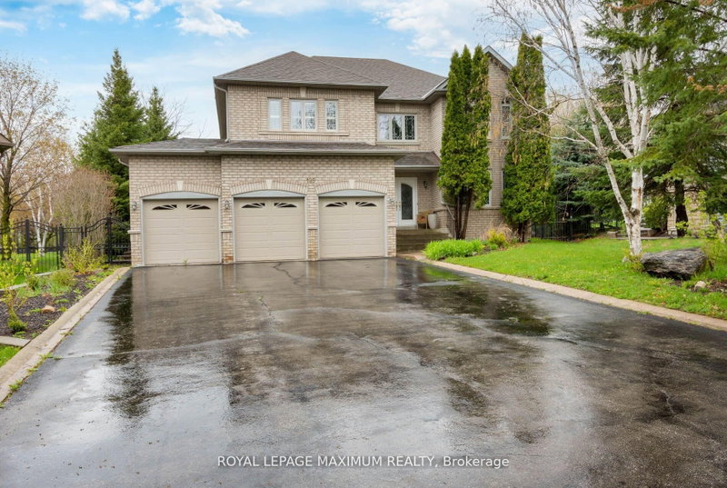 home for lease on 195 Gidleigh Park Crescent W