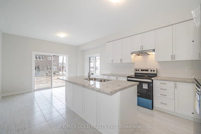 1503 Prentice Road — more photos