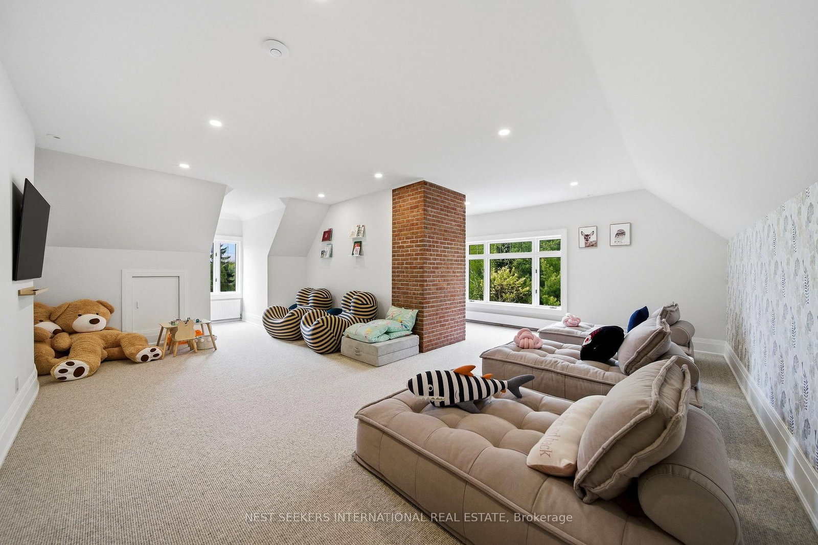 35 Kingswood Drive • King, ON photo 38
