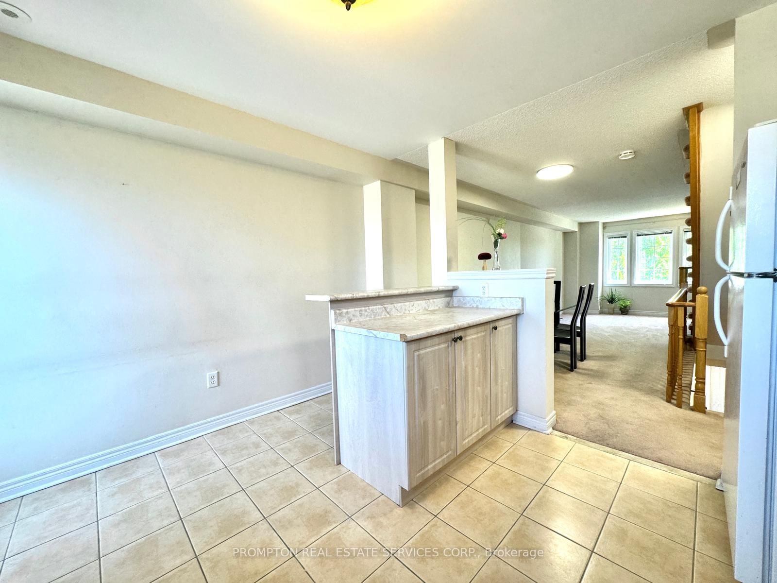 2516 Bur Oak Avenue • Markham, ON photo 5