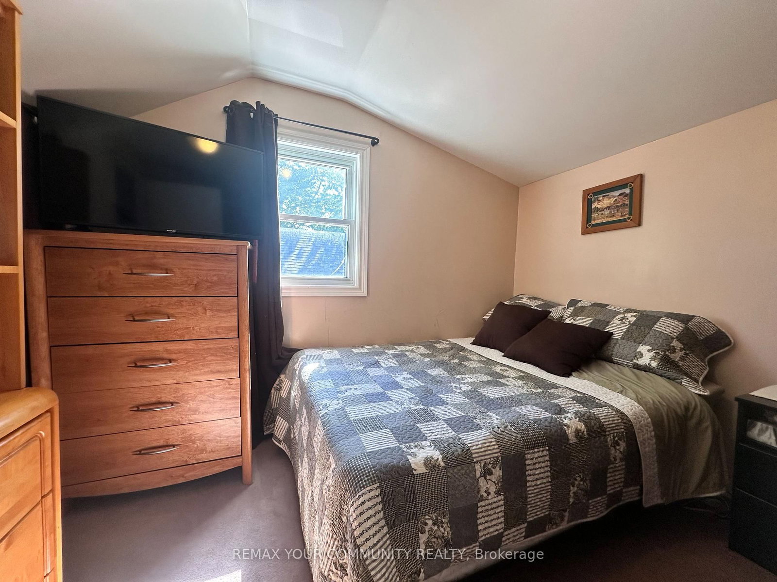 1002 Lake Drive E • Georgina, ON photo 12