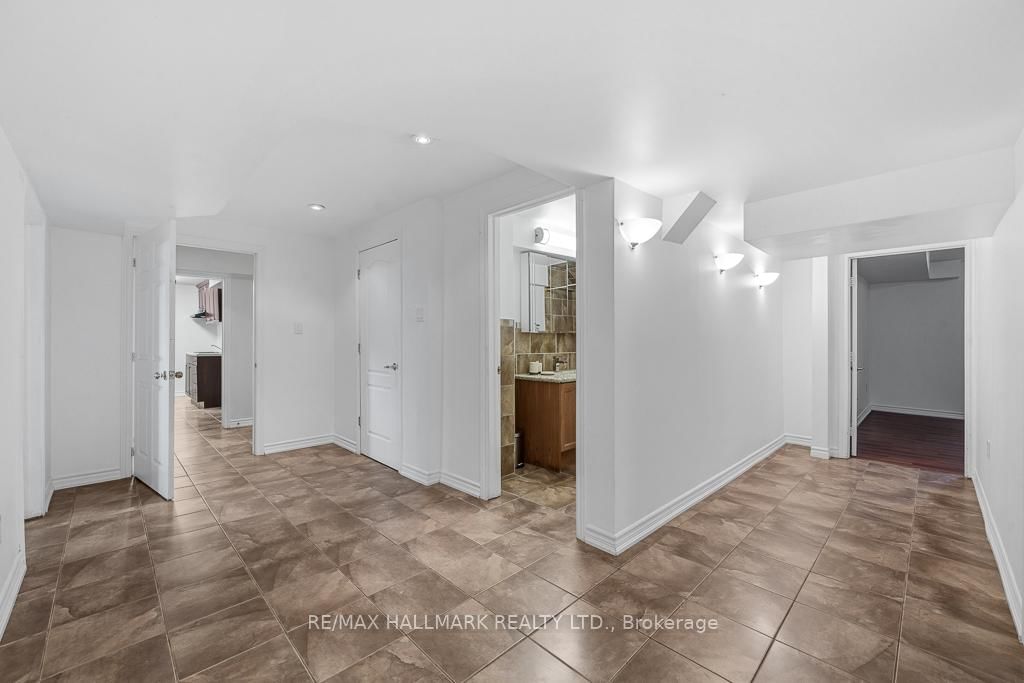 321 Grand Vellore Crescent - Photo 43