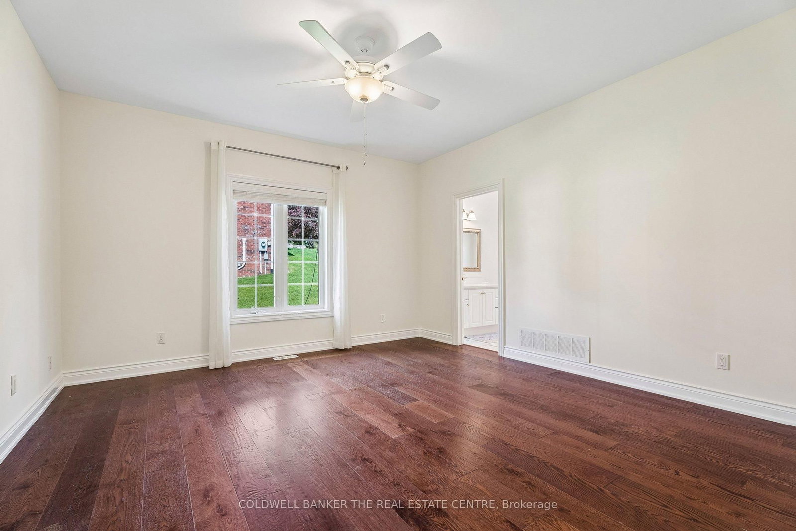 480 Coventry Hill Trail • Newmarket, ON photo 16