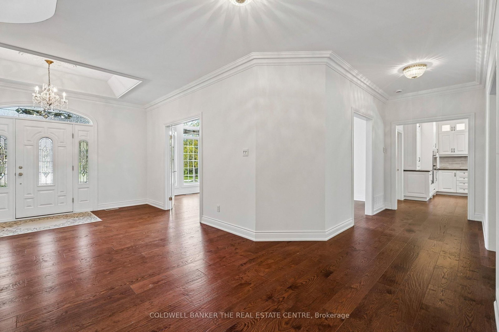 480 Coventry Hill Trail • Newmarket, ON photo 5