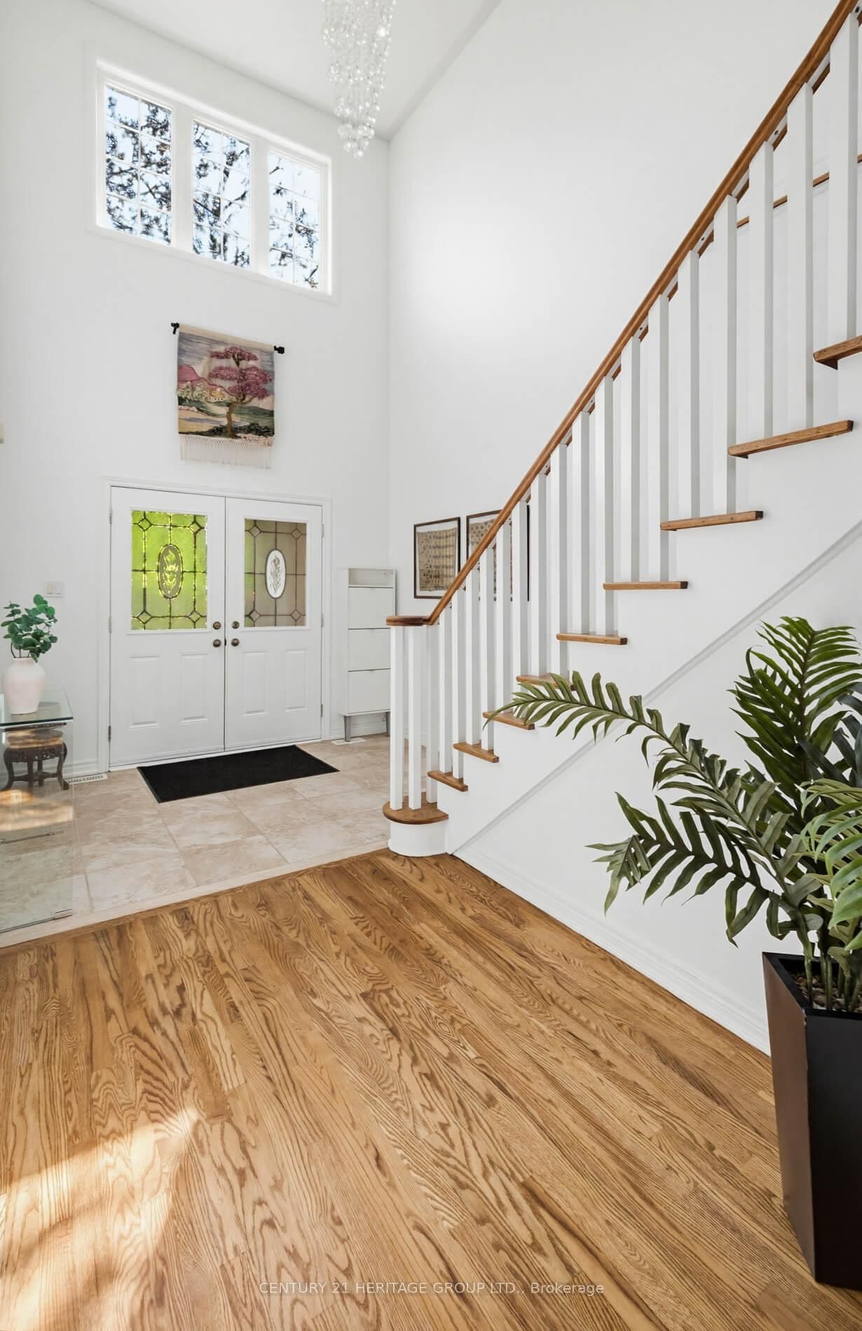 14 Giordano Way • Vaughan, ON photo 2
