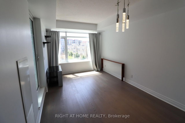 402 - 8130 Birchmount Road