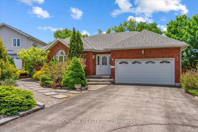 home for sale on 7 David Crescent