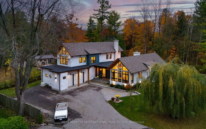 11 Sibbald Crescent