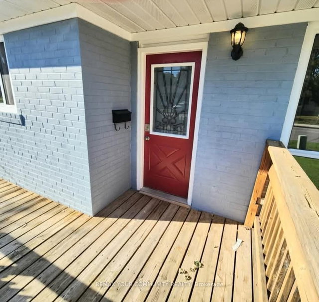 Main Floor - 44 Davis Road