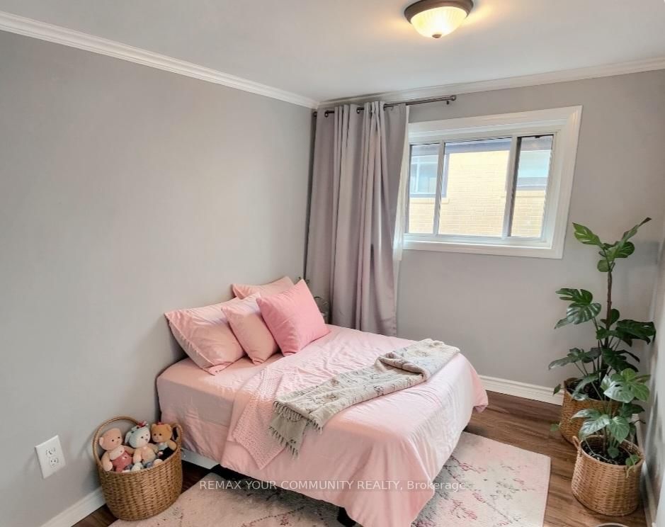 44 Davis Road, Unit Main Floor