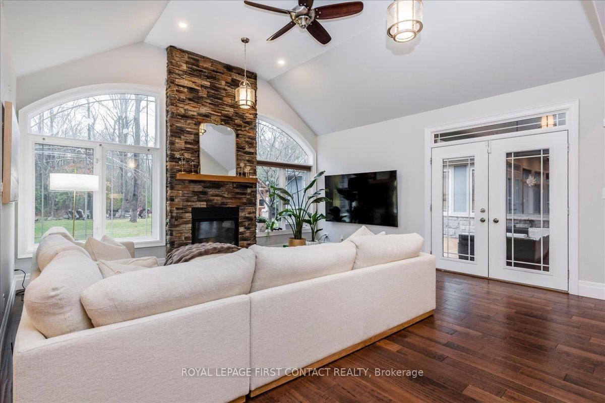 3500 Crescent Harbour Road • Innisfil, ON photo 4