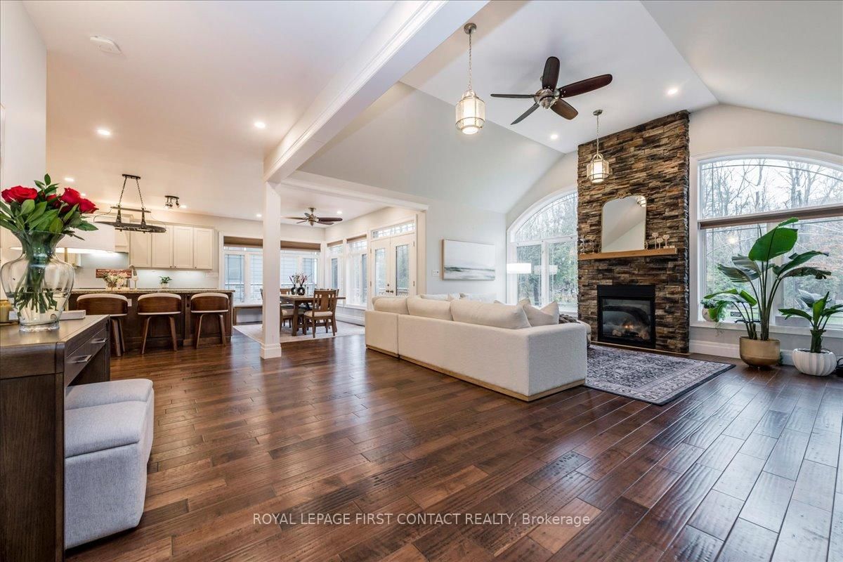 3500 Crescent Harbour Road • Innisfil, ON photo 6