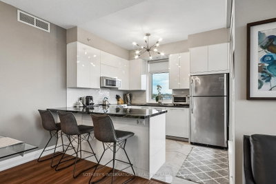 Condo leased at 312-24 Woodstream Boulevard, Vaughan, Ontario, L4L 8C4 - Vaughan Grove - MLS: N13240852
