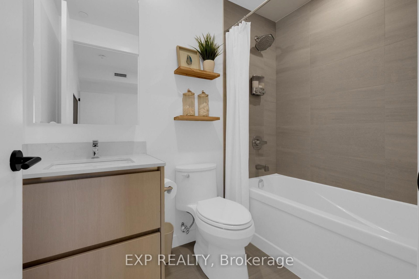 8188 Yonge Street • #401 • Vaughan, ON photo 21
