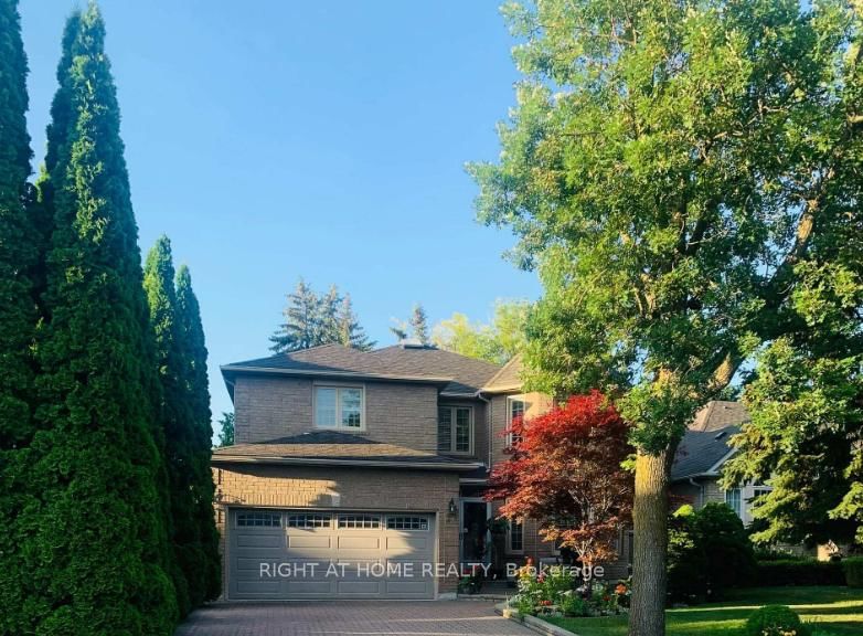 27 Addison Street • Richmond Hill, ON photo 3