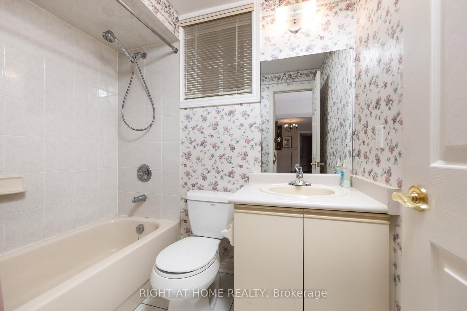 27 Addison Street • Richmond Hill, ON photo 45