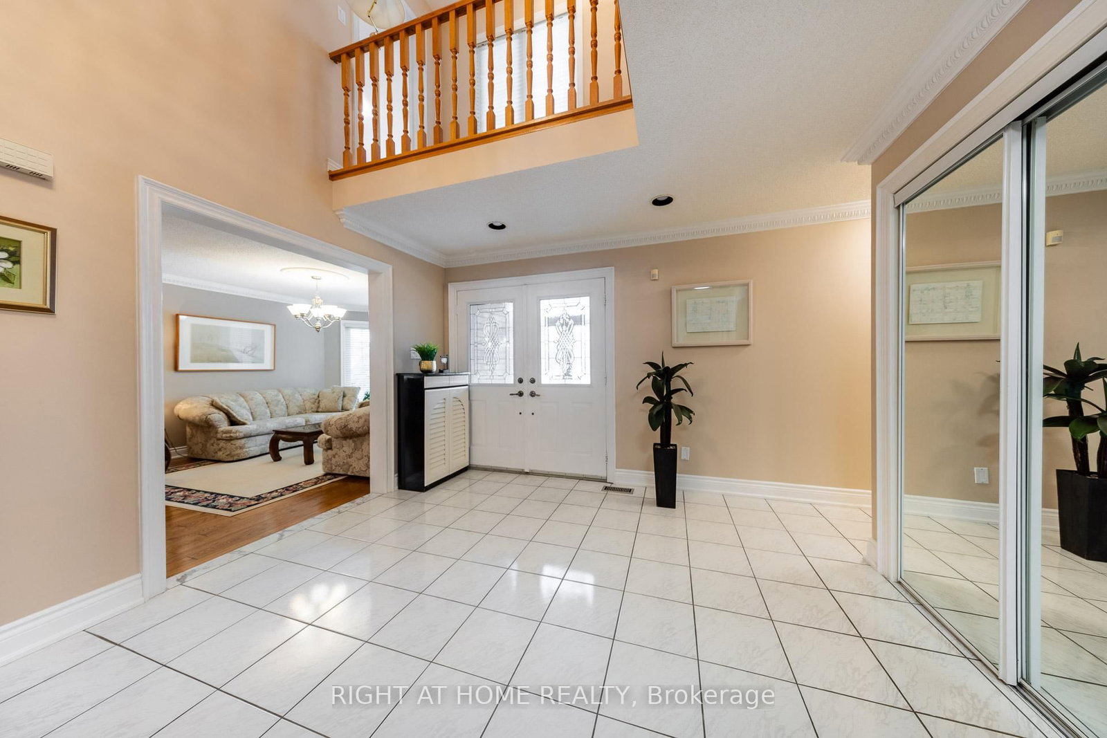 27 Addison Street • Richmond Hill, ON photo 7