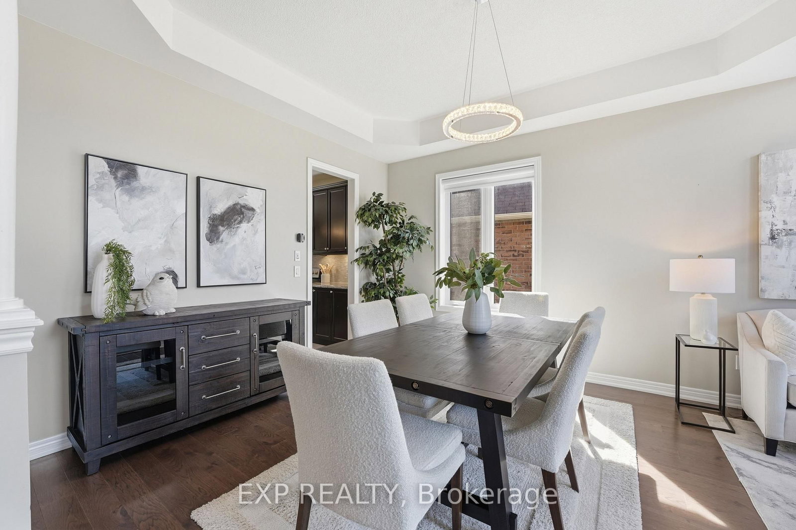 25 Manor Forest Road • East Gwillimbury, ON photo 12