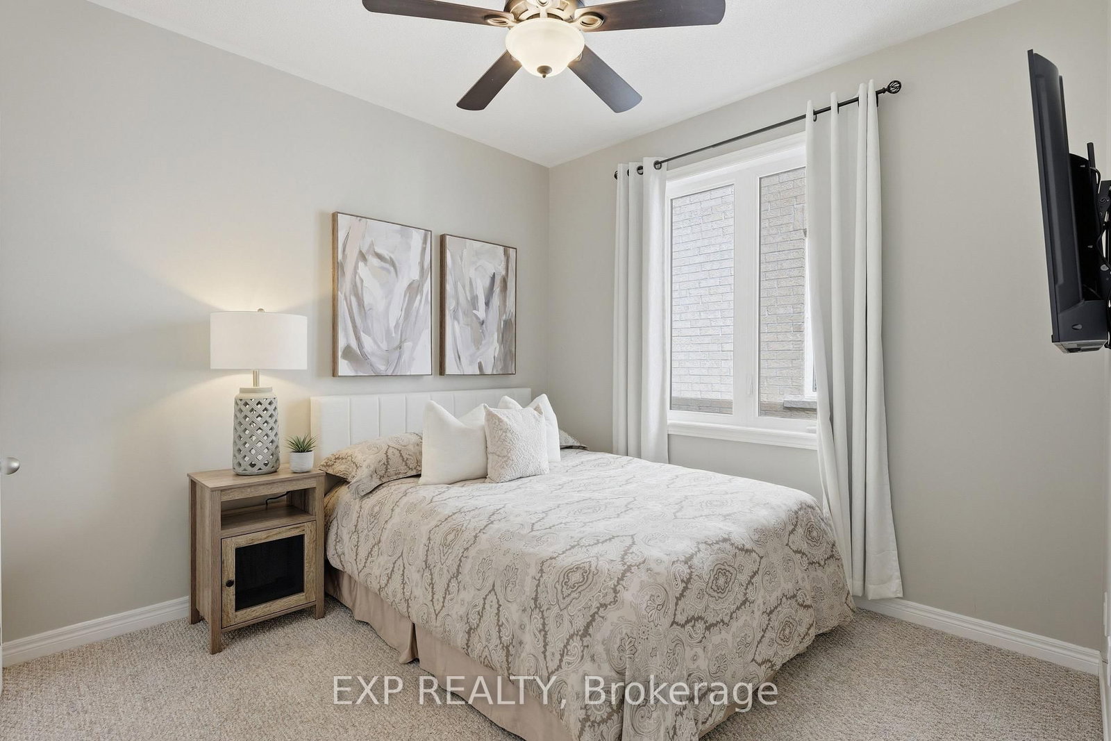 25 Manor Forest Road • East Gwillimbury, ON photo 19