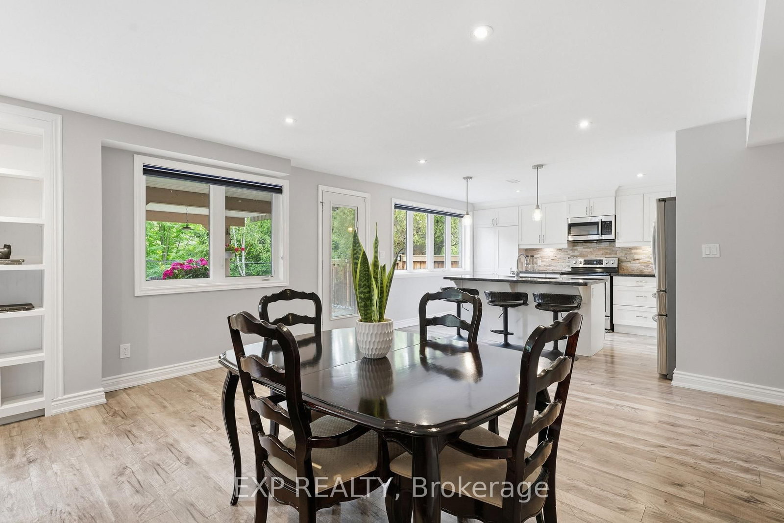 25 Manor Forest Road • East Gwillimbury, ON photo 27