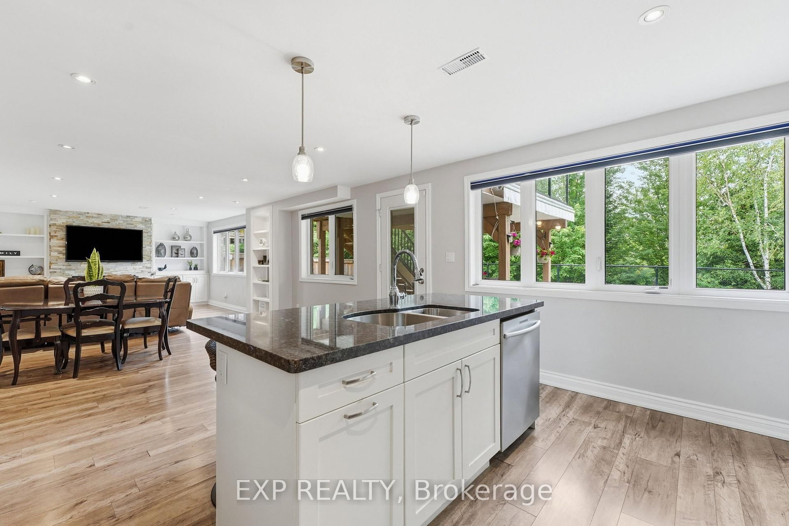 25 Manor Forest Road • East Gwillimbury, ON photo 30