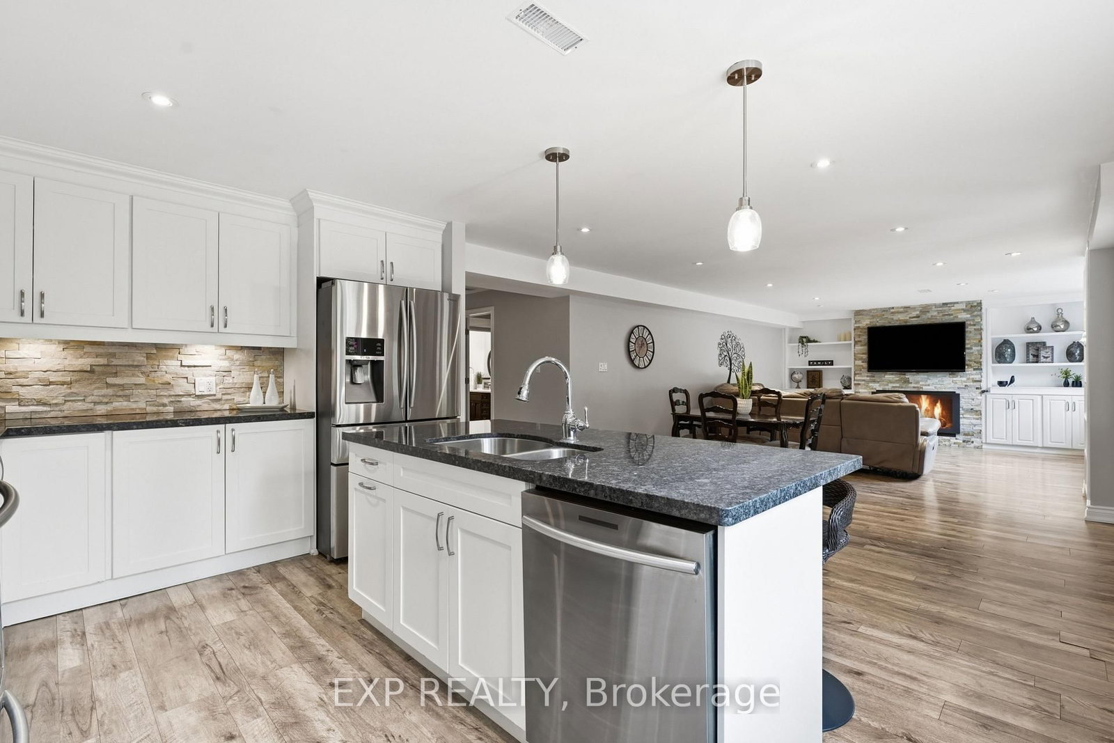 25 Manor Forest Road • East Gwillimbury, ON photo 32