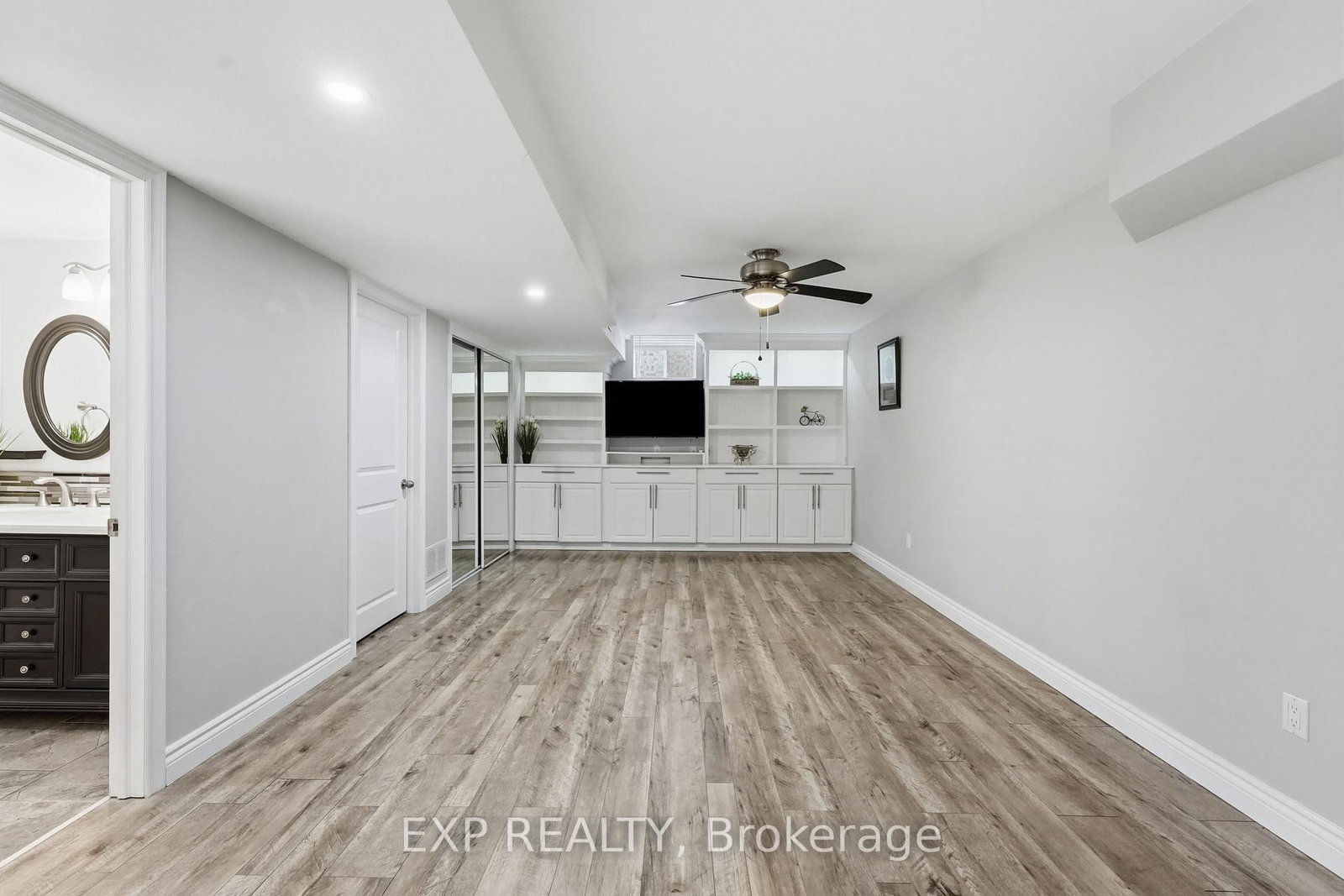 25 Manor Forest Road • East Gwillimbury, ON photo 34